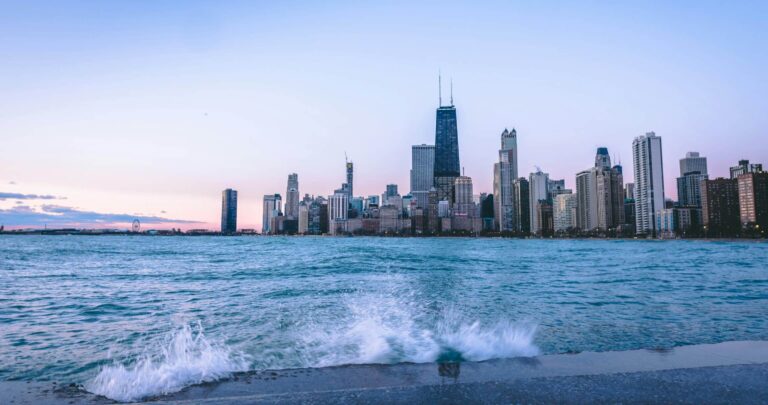 An updated study by The Environmental Law and Policy Center is forecasting Lake Michigan will rise more than 17 inches by 2024. (Photo/Pexels.com) 