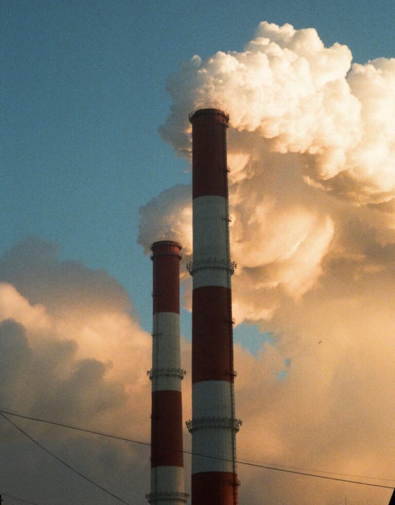 Indiana Gov. Mike Braun has ordered the Indiana Department of Environmental Management to stop developing climate plans under federal programs. (Photo/Pexels.com)
